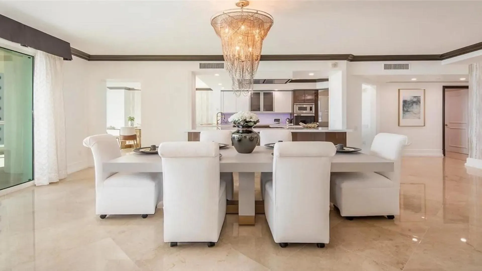 Stunning Four Bedroom Fully Professionally Remodeled Apartment Las Vegas United States